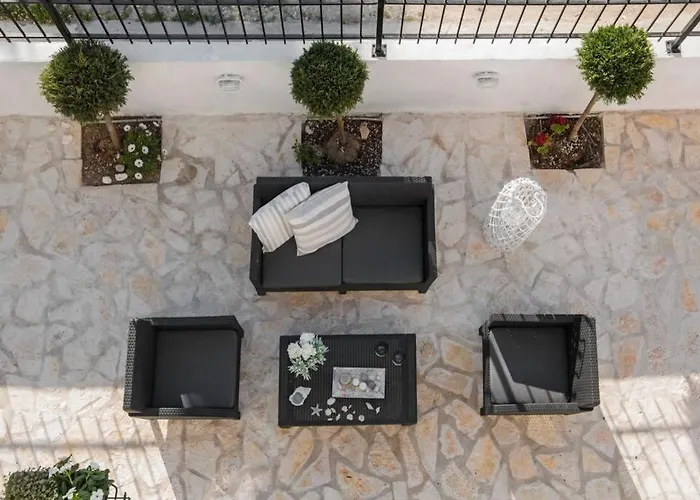 E & G - Figareto Apartment